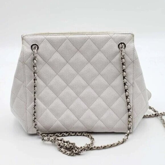 CHANEL Quilted Matelasse CC Logo Caviar Skin Chain Shoulder Bag 1600-082524 - Picture 4 of 15